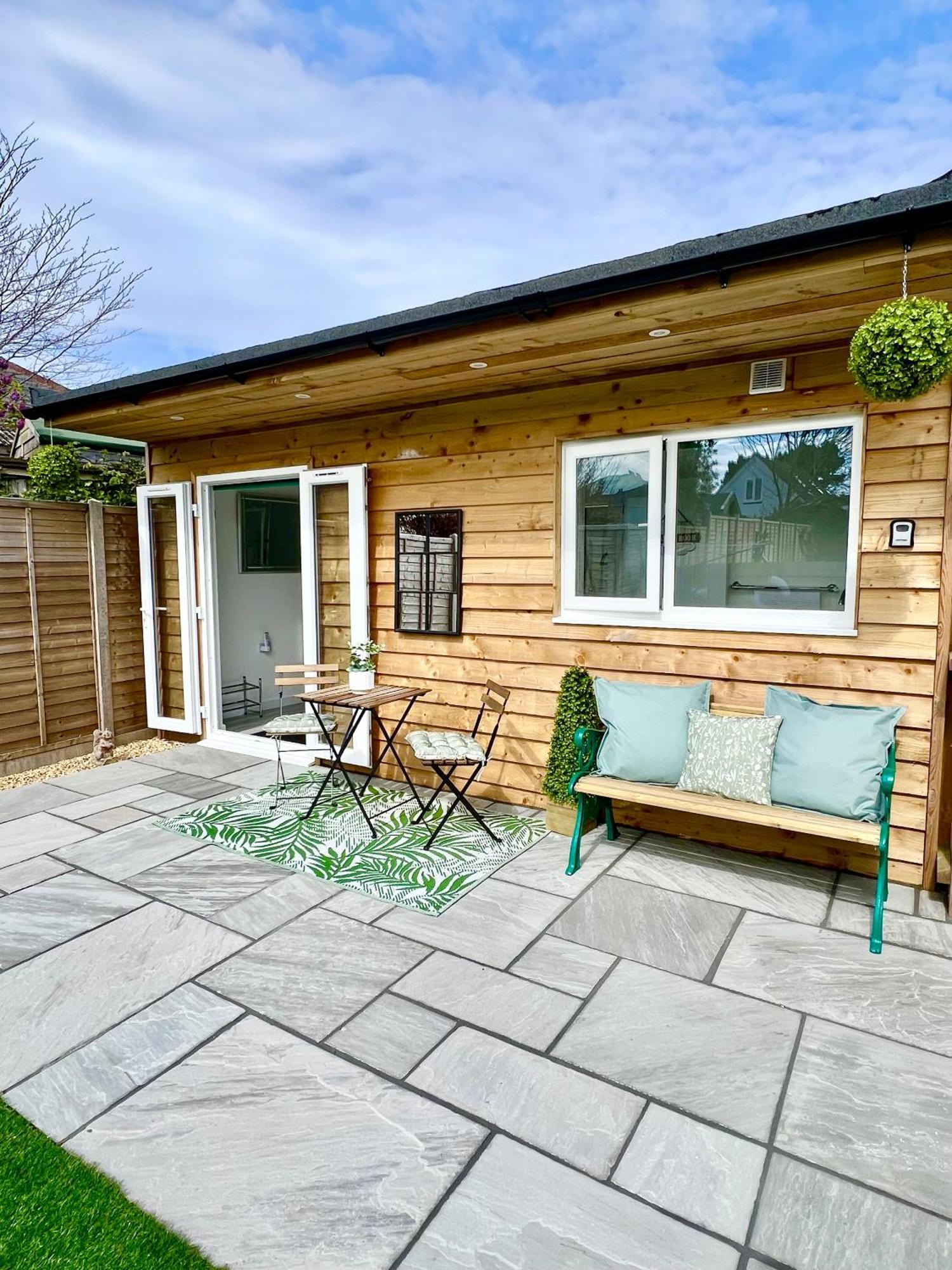 The Mudeford Gem Accommdation ไครสต์เชิร์ช ภายนอก รูปภาพ